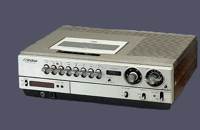 Eerste VHS recorder van JVC 1976